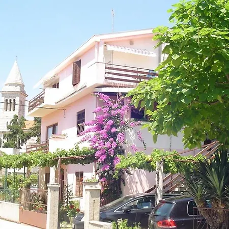 In With Sea View, Balcony, Wifi Пакоштане