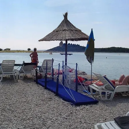 In With Sea View, Balcony, Wifi Pakoštane