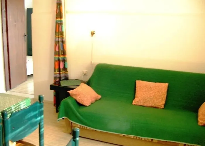 Apartman In With Sea View, Balcony, Wifi
