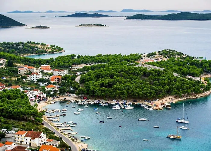 In With Sea View, Balcony, Wifi Апартаменты *