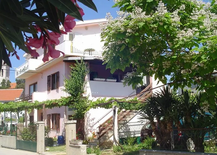 Апартаменты In With Sea View, Balcony, Wifi Пакоштане