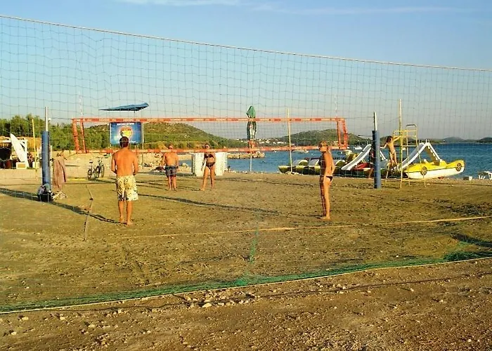 Apartman In With Sea View, Balcony, Wifi Pakostane