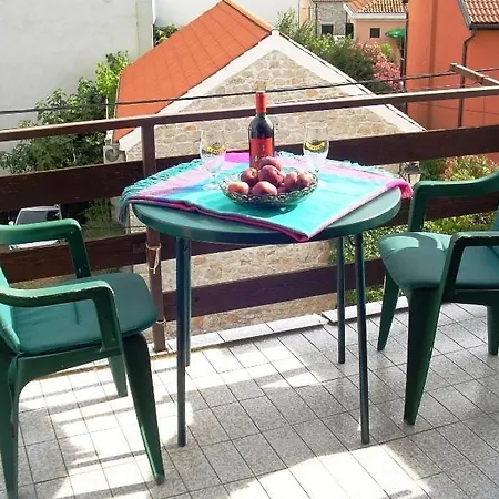 Apartment In With Sea View, Balcony, Wifi