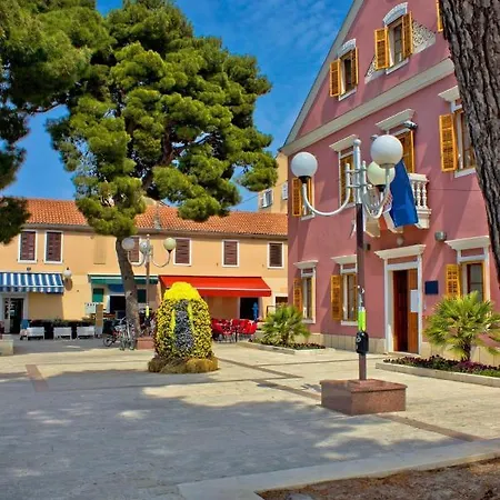 아파트 In With Sea View, Balcony, Wifi 파코스탄